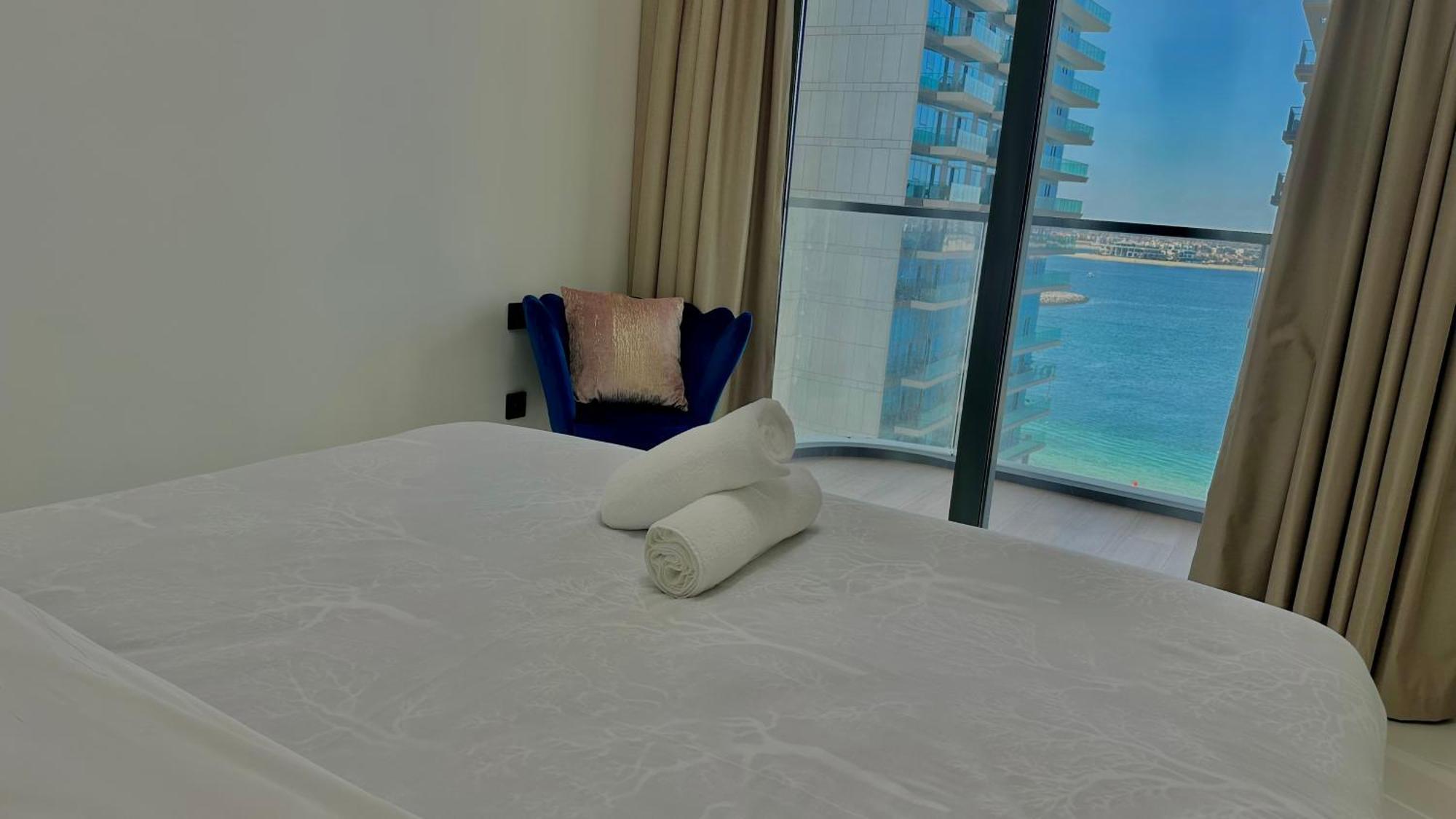 Luxury Beachfront In Marina Vista Tower 2 By Bhavan Apartment Dubai